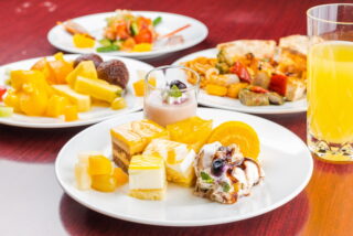 佐世保で南国フルーツ食べ放題！スイーツもいっぱい！フラッグスにあるレストランTHE ONEのランチビュッフェに行ってきた！